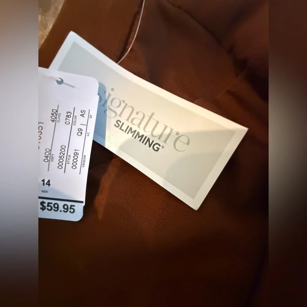 NWT. Christopher & Banks. Straight Shaped Fit Mid Rise Pant. Brown. Size 14.